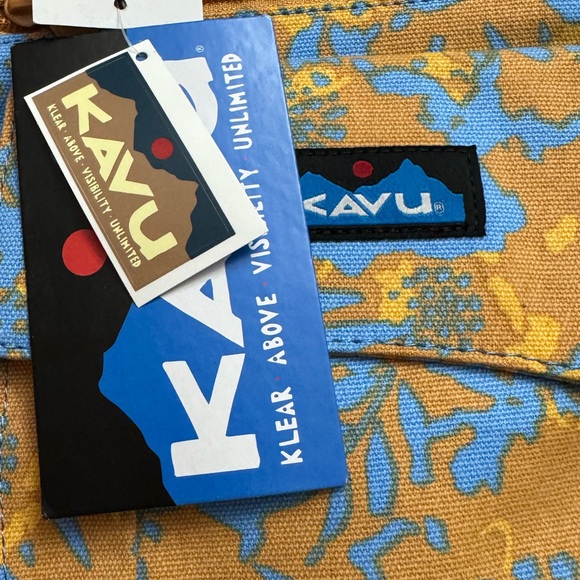 Kavu Keeper Sky Bloom Keeper Crossbody Bag - Picture 10 of 11